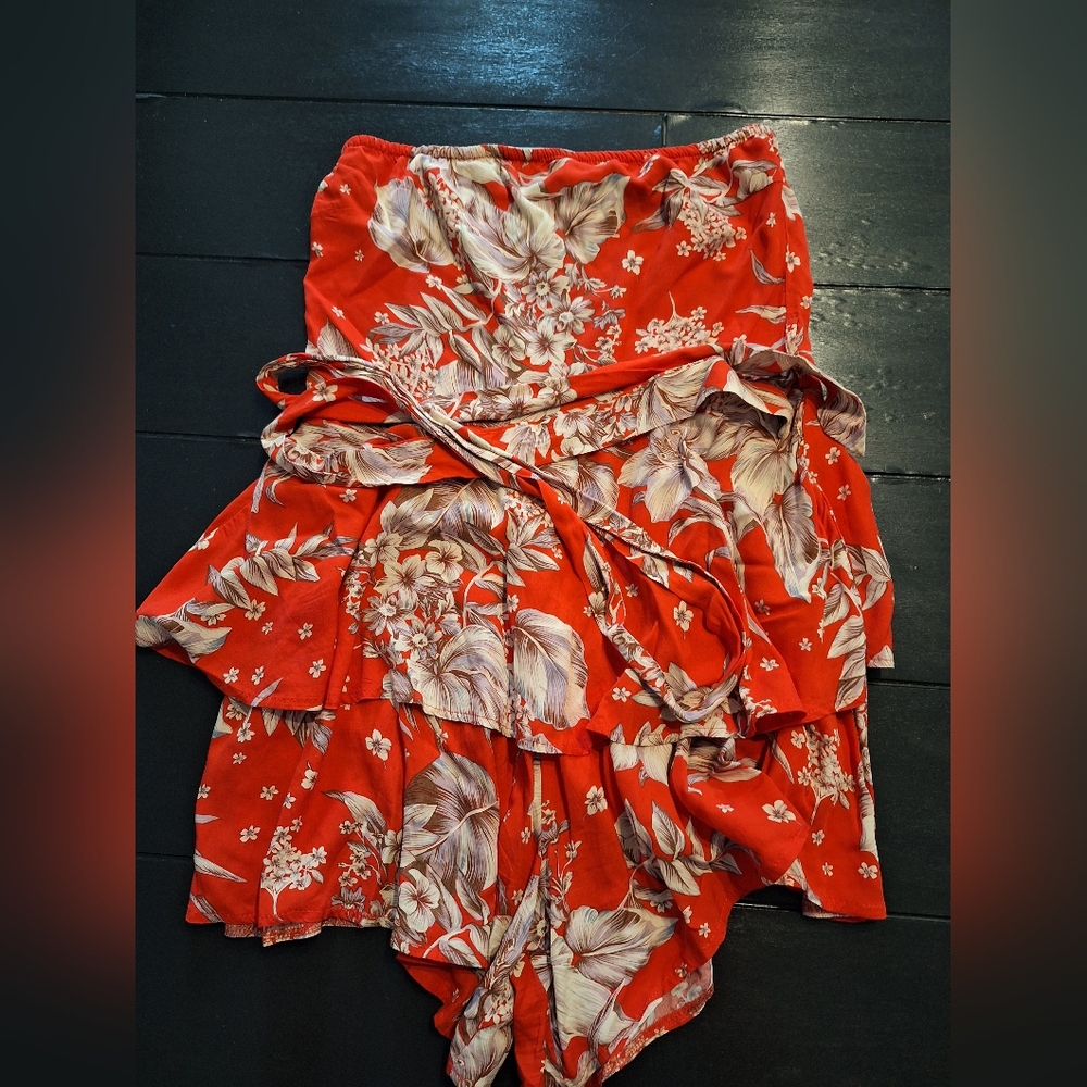 Tube top shorts outfit